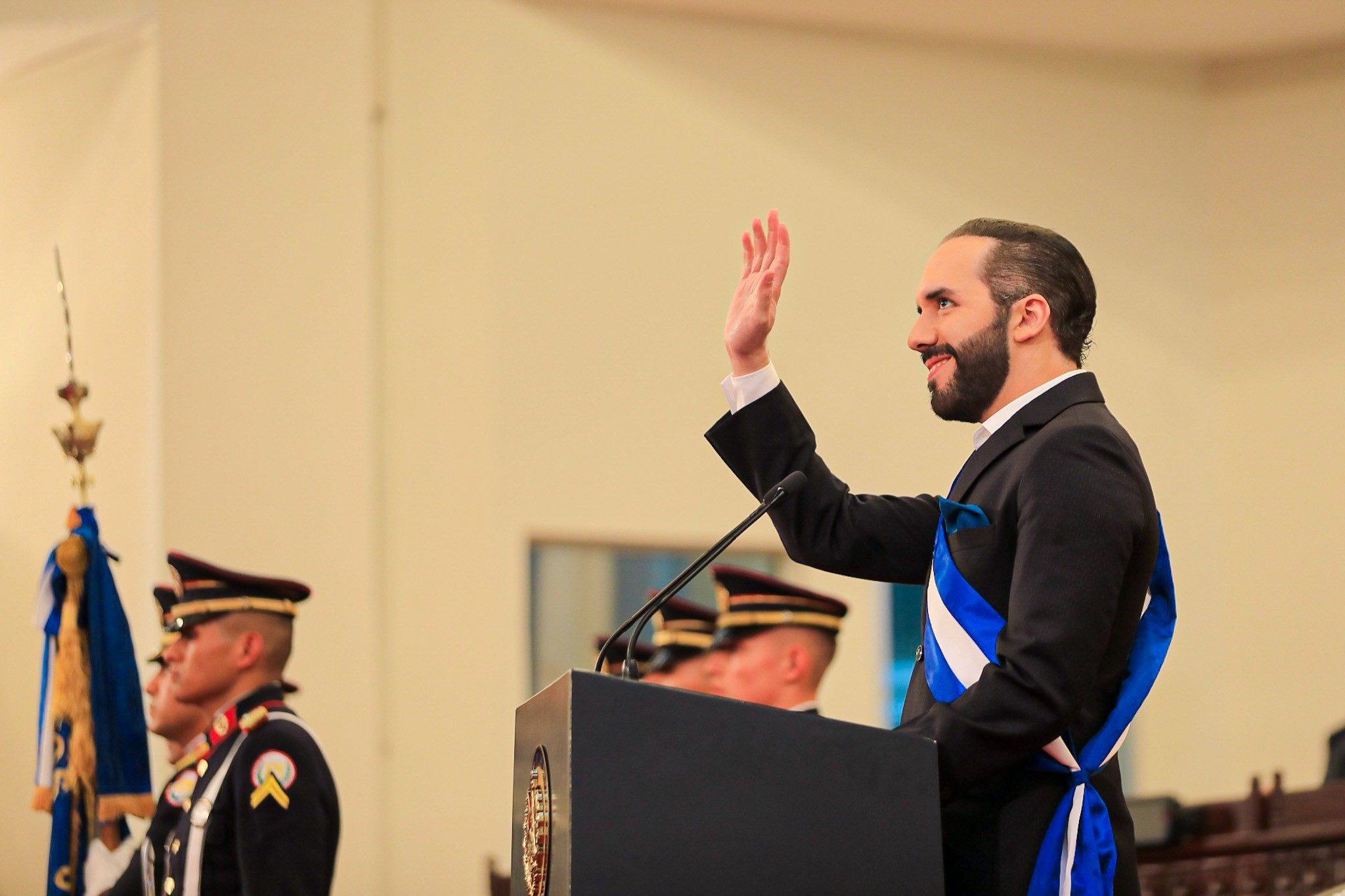 cid-gallup-mas-del-90-aprueba-la-labor-del-presidente-nayib-bukele